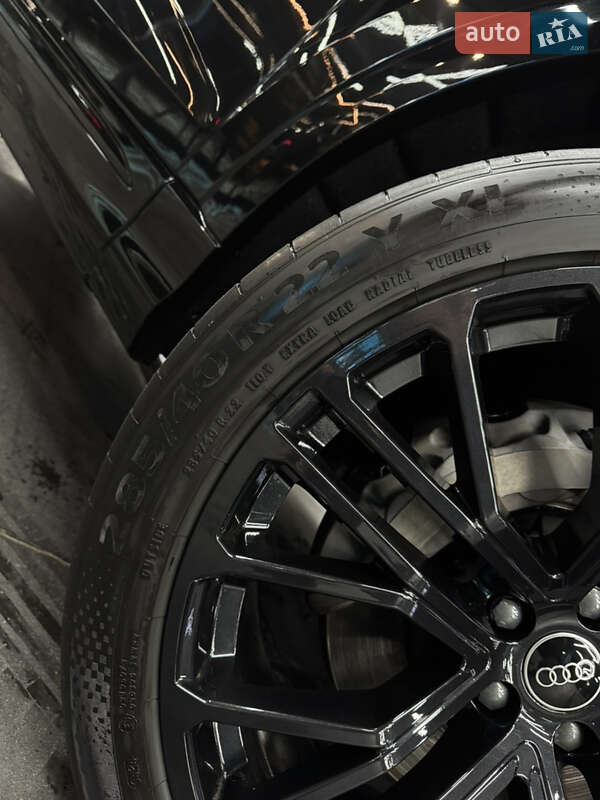 Позашляховик / Кросовер Audi Q8 2024 в Києві
