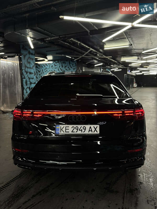 Позашляховик / Кросовер Audi Q8 2024 в Києві