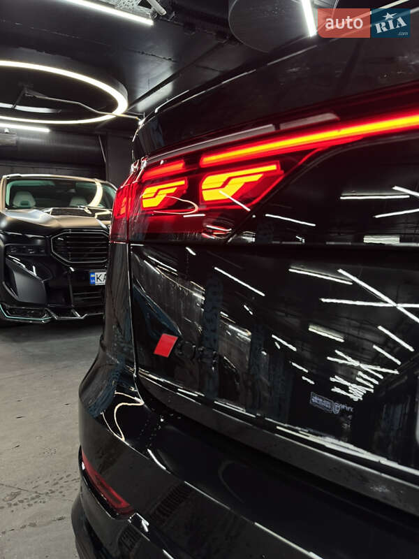 Позашляховик / Кросовер Audi Q8 2024 в Києві