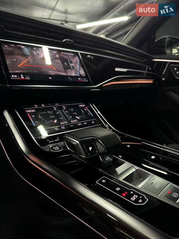 Позашляховик / Кросовер Audi Q8 2024 в Києві