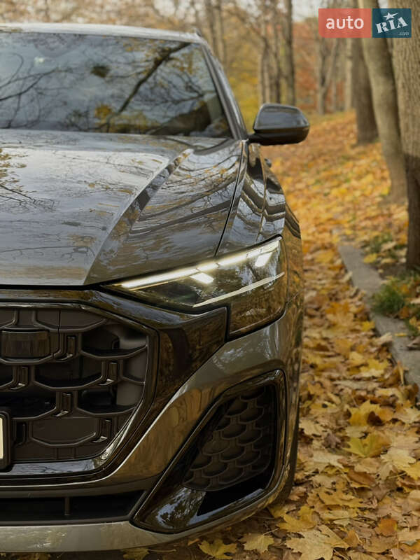 Позашляховик / Кросовер Audi Q8 2024 в Києві