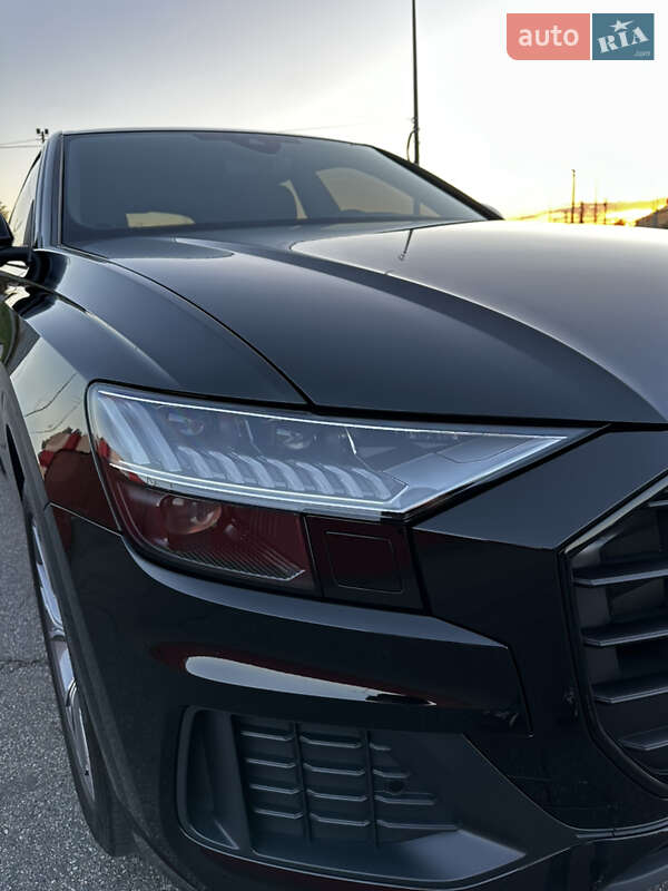 Внедорожник / Кроссовер Audi Q8 2022 в Киеве