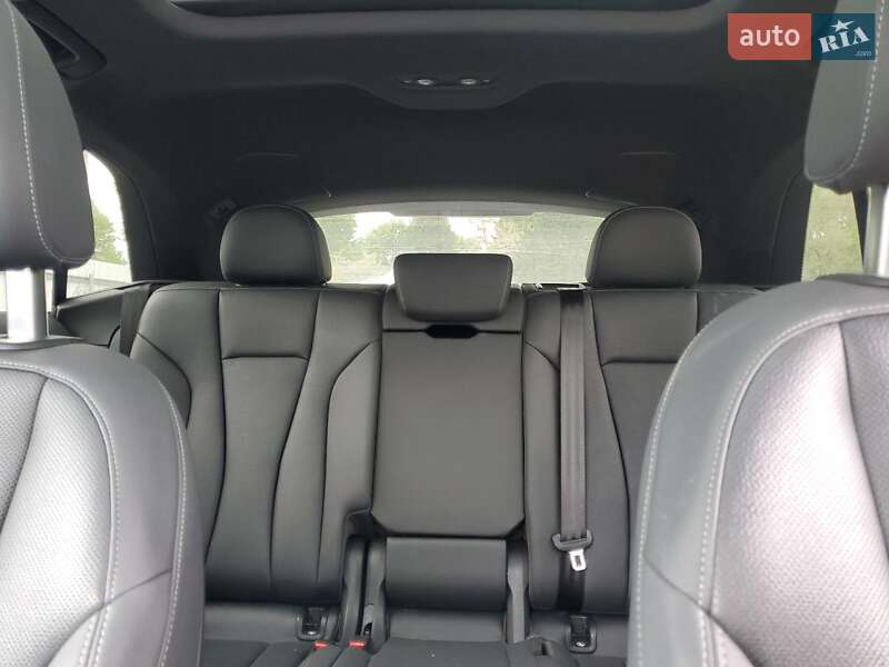 Позашляховик / Кросовер Audi Q8 2020 в Києві фото 10 Позашляховик / Кросовер Audi Q8 2020 в Києві