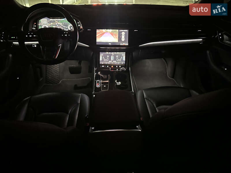 Внедорожник / Кроссовер Audi Q8 2018 в Киеве