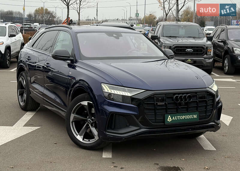 Позашляховик / Кросовер Audi Q8 2019 в Києві