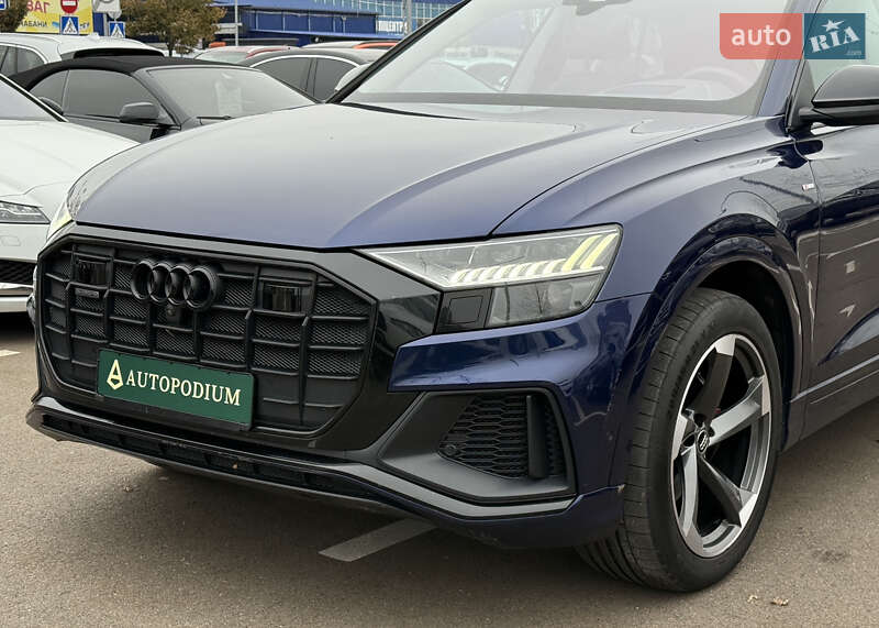 Позашляховик / Кросовер Audi Q8 2019 в Києві