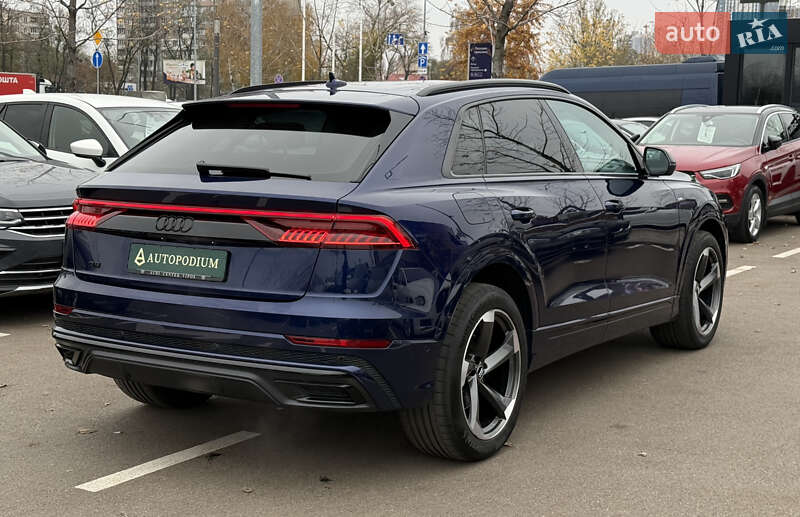 Позашляховик / Кросовер Audi Q8 2019 в Києві