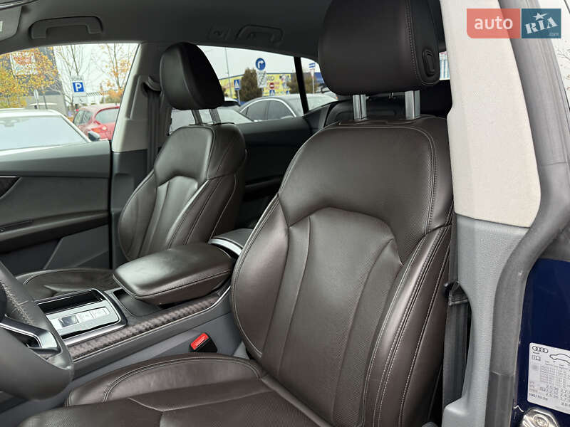 Позашляховик / Кросовер Audi Q8 2019 в Києві