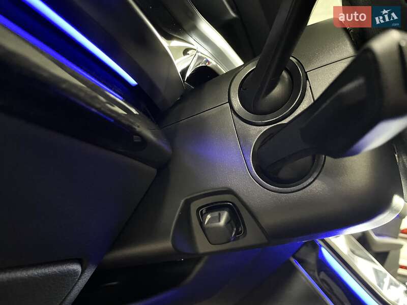 Позашляховик / Кросовер Audi Q8 2024 в Львові