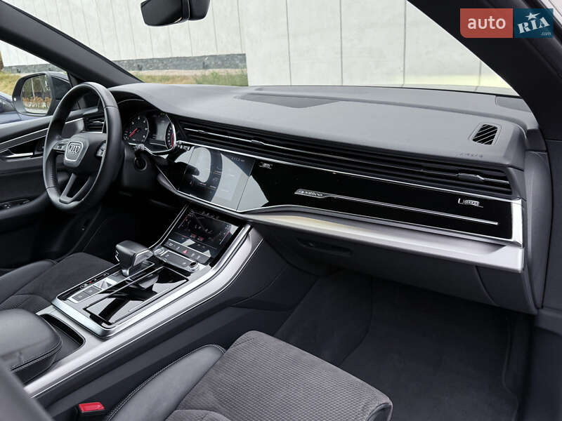 Позашляховик / Кросовер Audi Q8 2019 в Києві