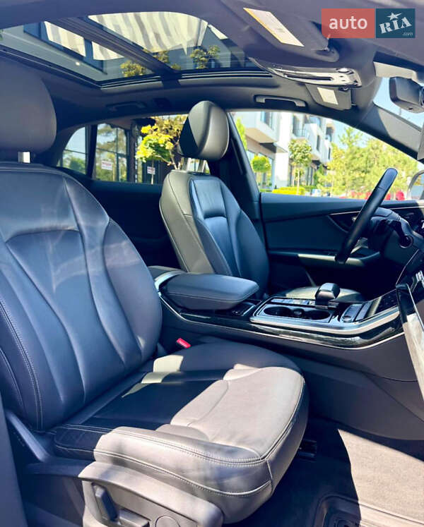 Позашляховик / Кросовер Audi Q8 2018 в Ужгороді фото 5 Позашляховик / Кросовер Audi Q8 2018 в Ужгороді