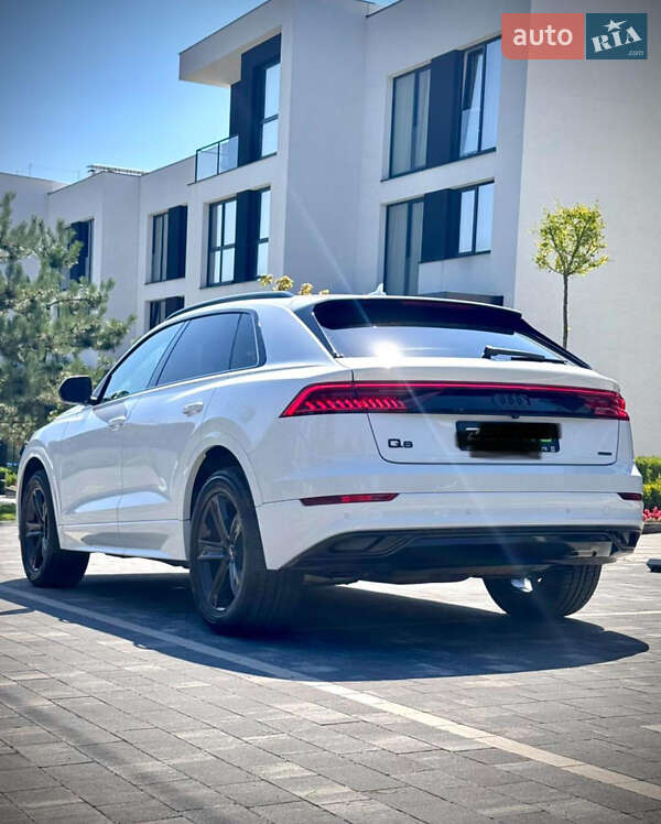 Позашляховик / Кросовер Audi Q8 2018 в Ужгороді фото 8 Позашляховик / Кросовер Audi Q8 2018 в Ужгороді