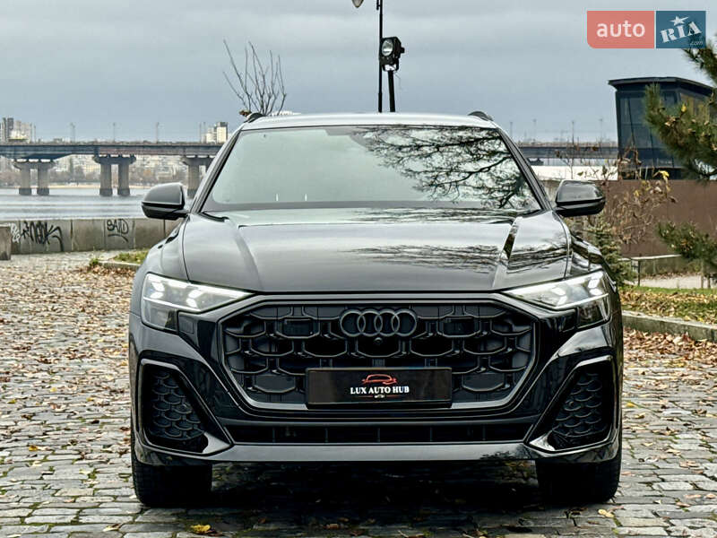 Позашляховик / Кросовер Audi Q8 2025 в Києві