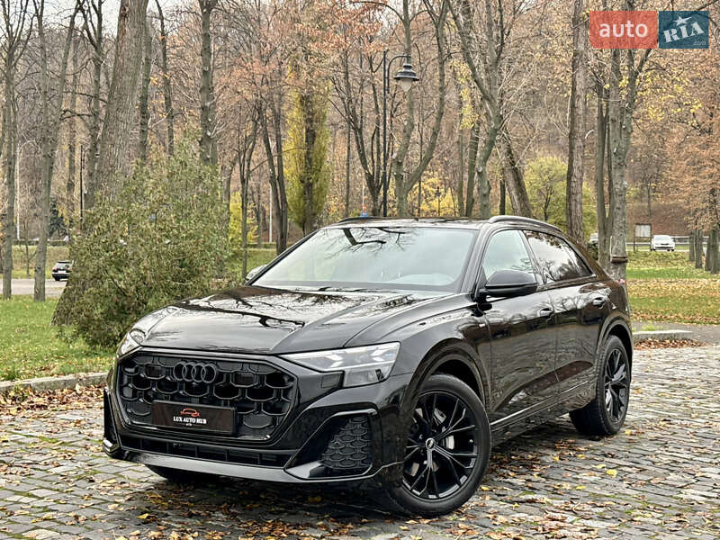 Позашляховик / Кросовер Audi Q8 2025 в Києві