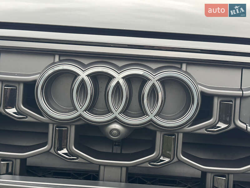 Позашляховик / Кросовер Audi Q8 2025 в Києві