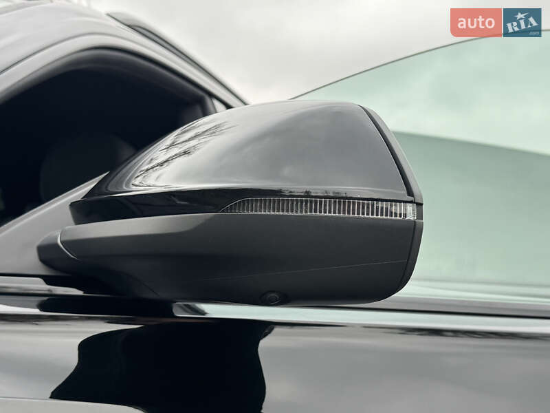 Позашляховик / Кросовер Audi Q8 2025 в Києві