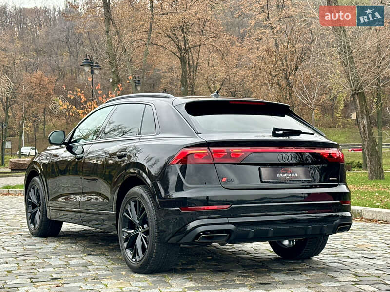 Позашляховик / Кросовер Audi Q8 2025 в Києві