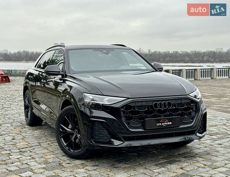 Позашляховик / Кросовер Audi Q8 2025 в Києві