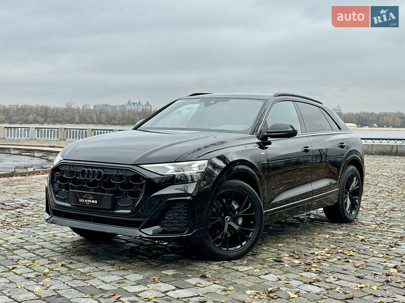 Позашляховик / Кросовер Audi Q8 2025 в Києві