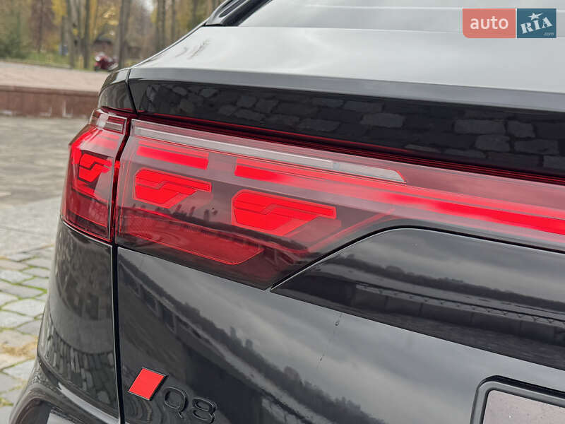 Позашляховик / Кросовер Audi Q8 2025 в Києві