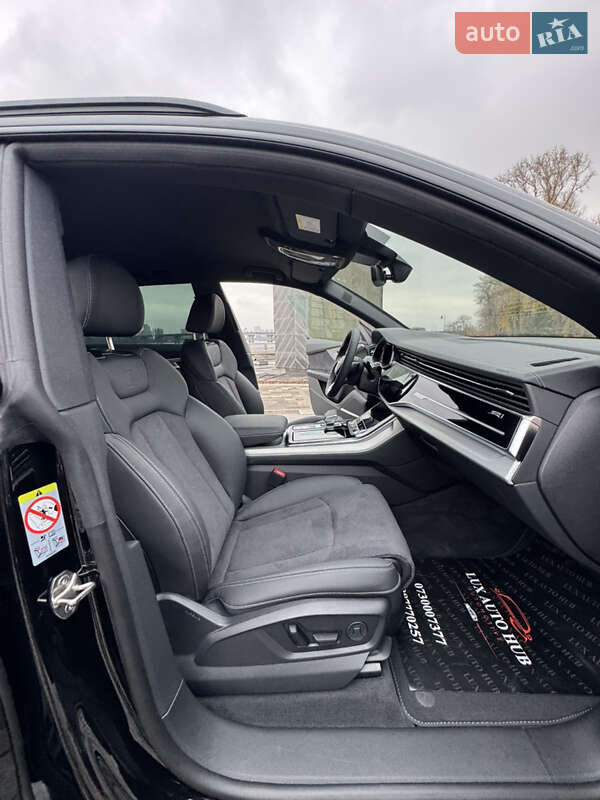 Позашляховик / Кросовер Audi Q8 2025 в Києві
