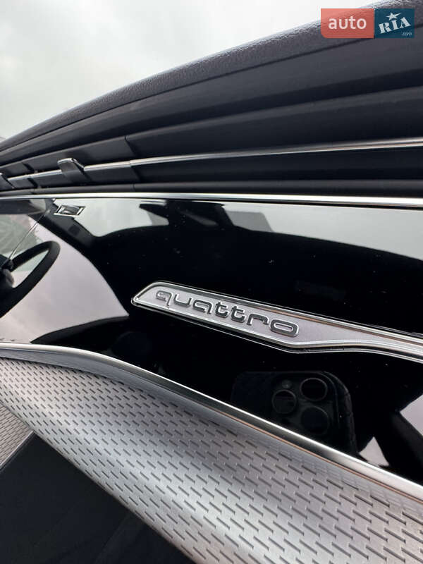 Позашляховик / Кросовер Audi Q8 2025 в Києві