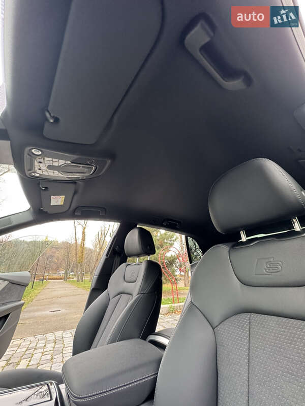 Позашляховик / Кросовер Audi Q8 2025 в Києві