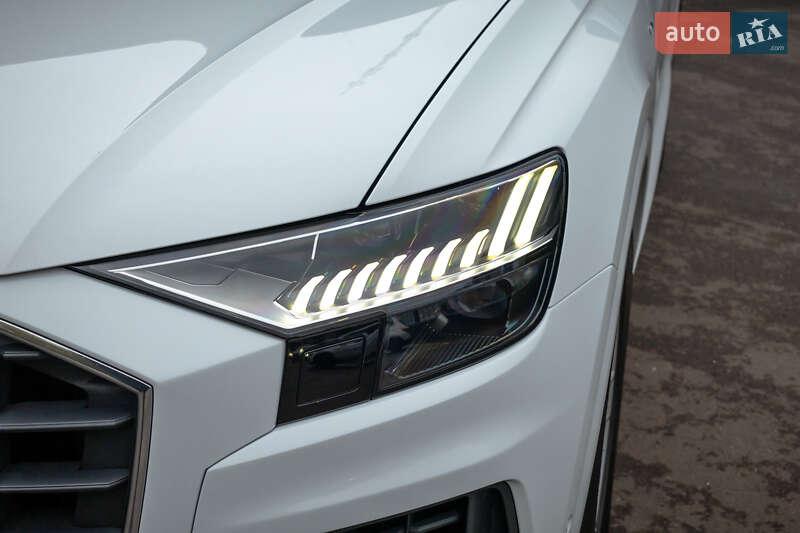 Внедорожник / Кроссовер Audi Q8 2019 в Киеве