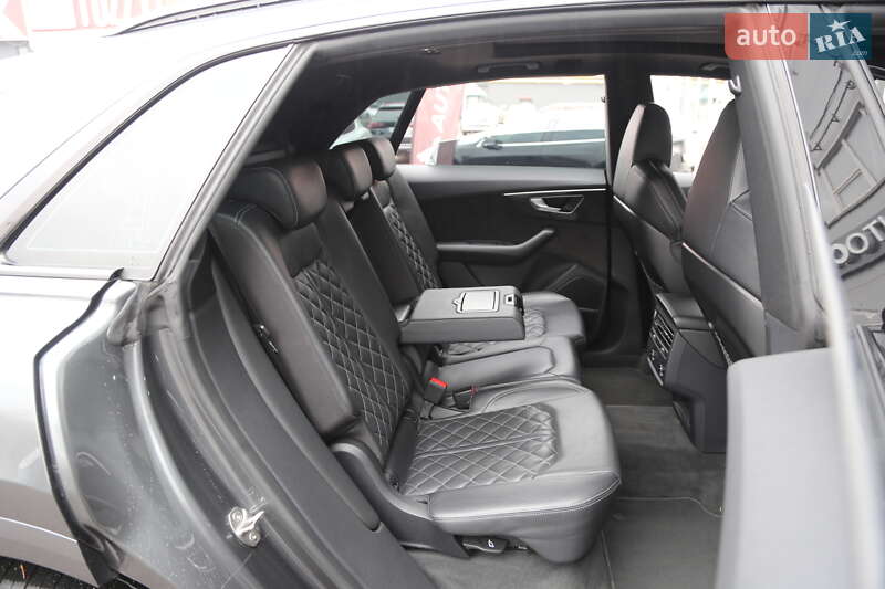 Внедорожник / Кроссовер Audi Q8 2018 в Киеве фото 11 Внедорожник / Кроссовер Audi Q8 2018 в Киеве
