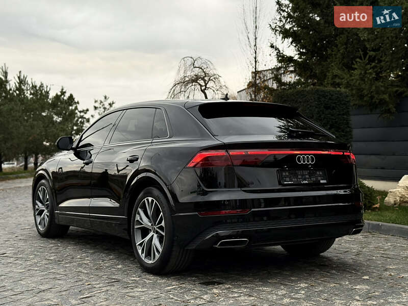 Позашляховик / Кросовер Audi Q8 2023 в Львові