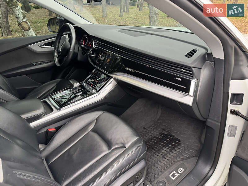 Внедорожник / Кроссовер Audi Q8 2018 в Днепре фото 8 Внедорожник / Кроссовер Audi Q8 2018 в Днепре