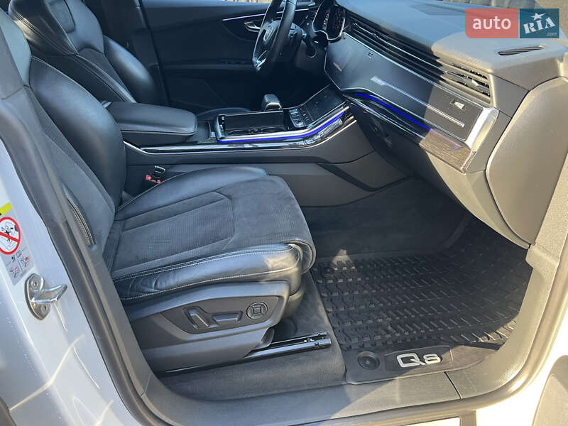 Позашляховик / Кросовер Audi Q8 2019 в Житомирі фото 11 Позашляховик / Кросовер Audi Q8 2019 в Житомирі