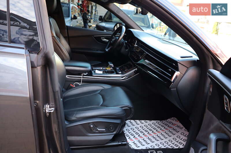 Позашляховик / Кросовер Audi Q8 2018 в Львові фото 50 Позашляховик / Кросовер Audi Q8 2018 в Львові