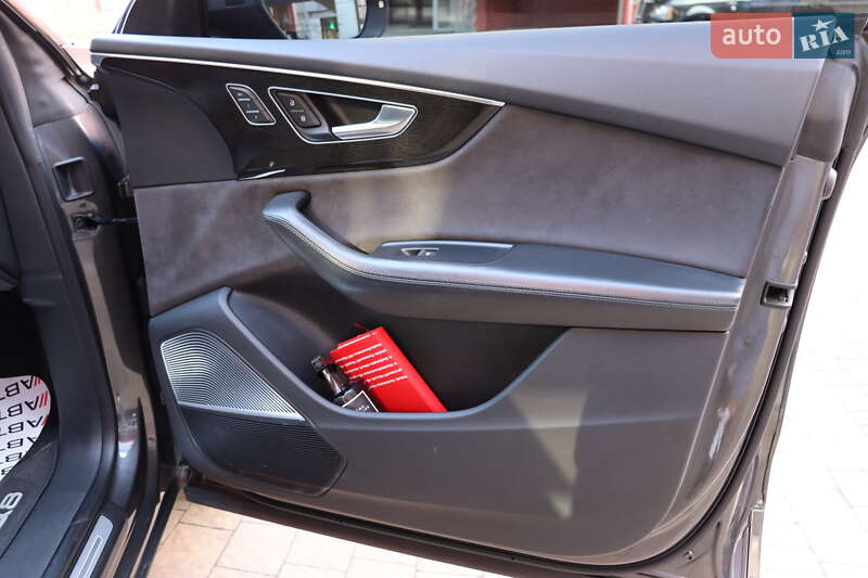 Позашляховик / Кросовер Audi Q8 2018 в Львові фото 52 Позашляховик / Кросовер Audi Q8 2018 в Львові