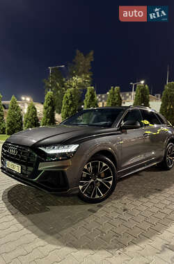 Внедорожник / Кроссовер Audi Q8 2018 в Киеве