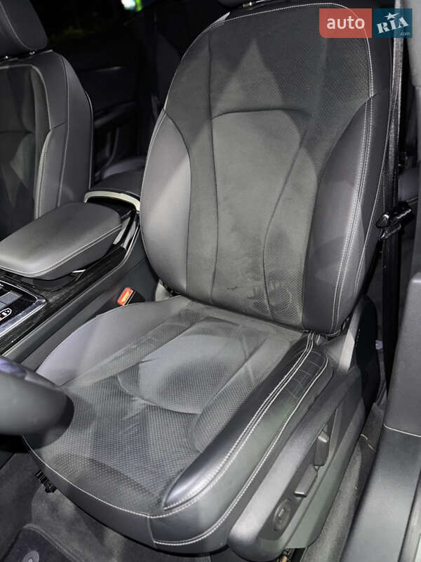 Внедорожник / Кроссовер Audi Q8 2018 в Киеве фото 18 Внедорожник / Кроссовер Audi Q8 2018 в Киеве