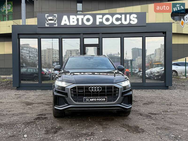 Внедорожник / Кроссовер Audi Q8 2021 в Киеве