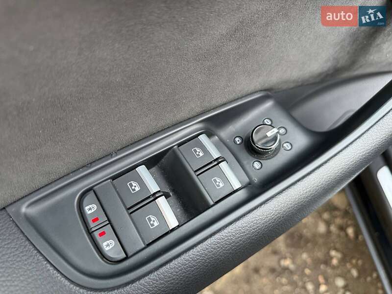 Внедорожник / Кроссовер Audi Q8 2021 в Киеве