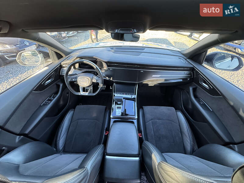Внедорожник / Кроссовер Audi Q8 2019 в Бердичеве
