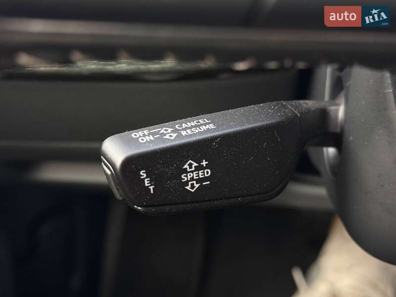 Позашляховик / Кросовер Audi Q8 2018 в Києві фото 19 Позашляховик / Кросовер Audi Q8 2018 в Києві