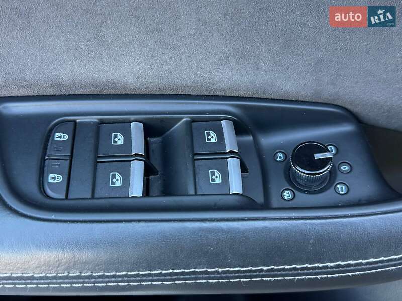 Внедорожник / Кроссовер Audi Q8 2018 в Киеве