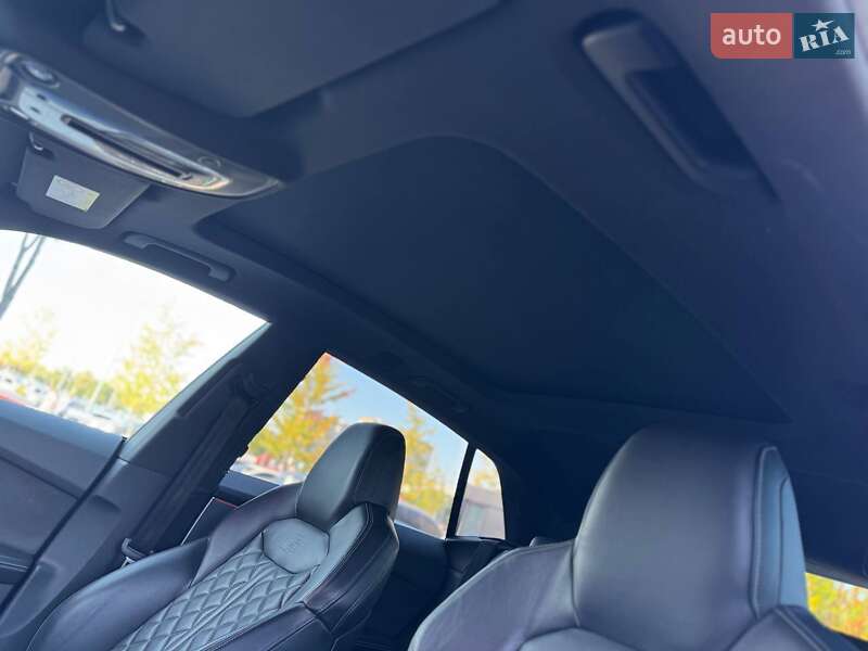 Внедорожник / Кроссовер Audi Q8 2018 в Киеве