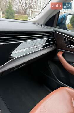 Внедорожник / Кроссовер Audi Q8 2019 в Ровно