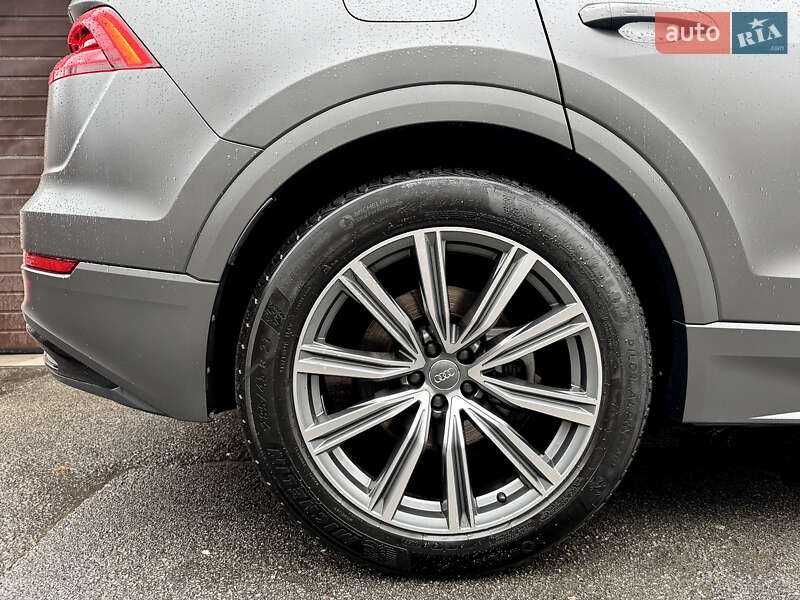 Позашляховик / Кросовер Audi Q8 2018 в Києві фото 15 Позашляховик / Кросовер Audi Q8 2018 в Києві