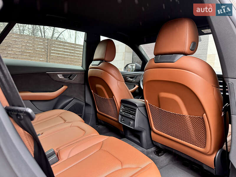 Позашляховик / Кросовер Audi Q8 2018 в Києві фото 32 Позашляховик / Кросовер Audi Q8 2018 в Києві