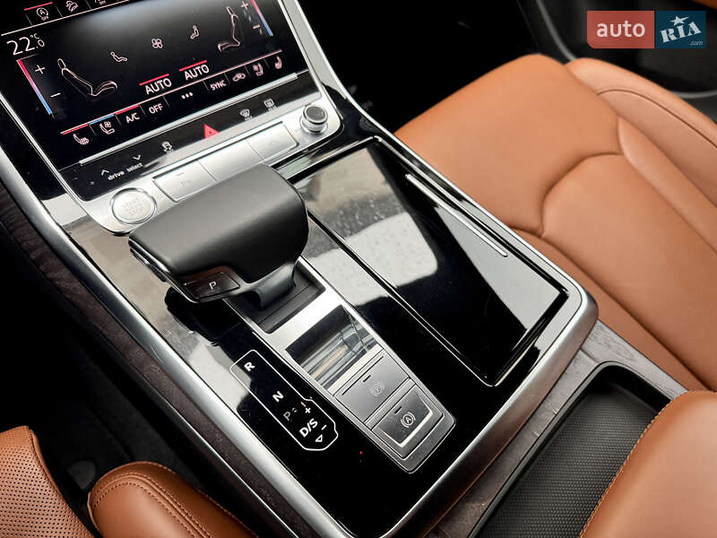 Позашляховик / Кросовер Audi Q8 2018 в Києві фото 39 Позашляховик / Кросовер Audi Q8 2018 в Києві