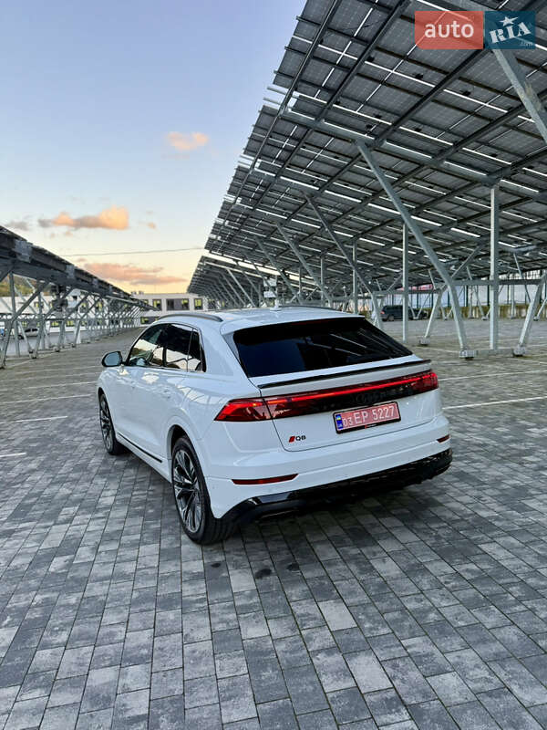 Позашляховик / Кросовер Audi Q8 2024 в Львові