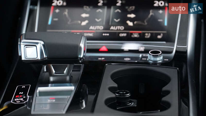 Позашляховик / Кросовер Audi Q8 2024 в Львові