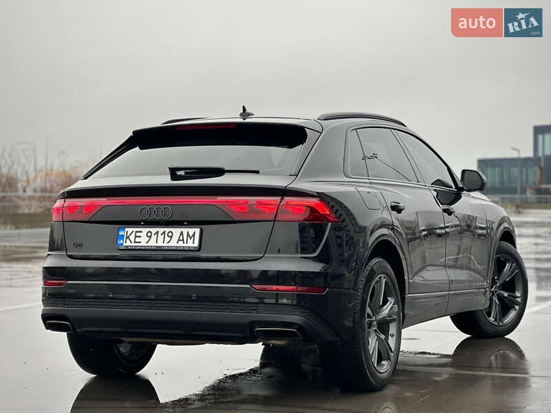 Внедорожник / Кроссовер Audi Q8 2024 в Киеве
