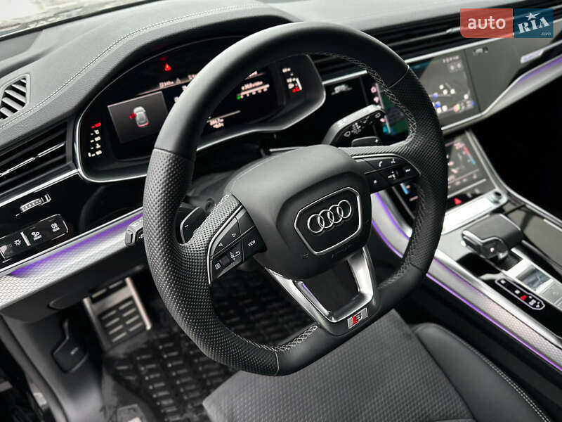 Внедорожник / Кроссовер Audi Q8 2024 в Киеве